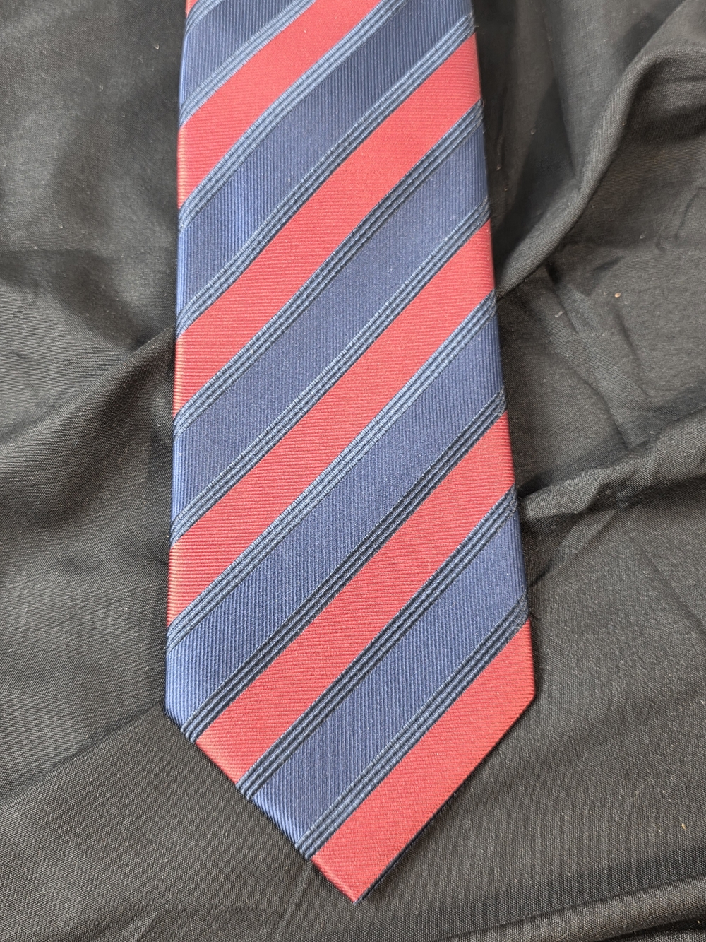 ​Park Avenue Symphony Mens Tie Navy Blue Red Regimental Stripe Microfiber
